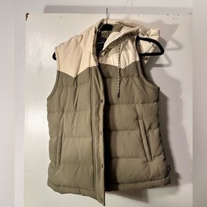 Patagonia Hooded Bivy Vest - green